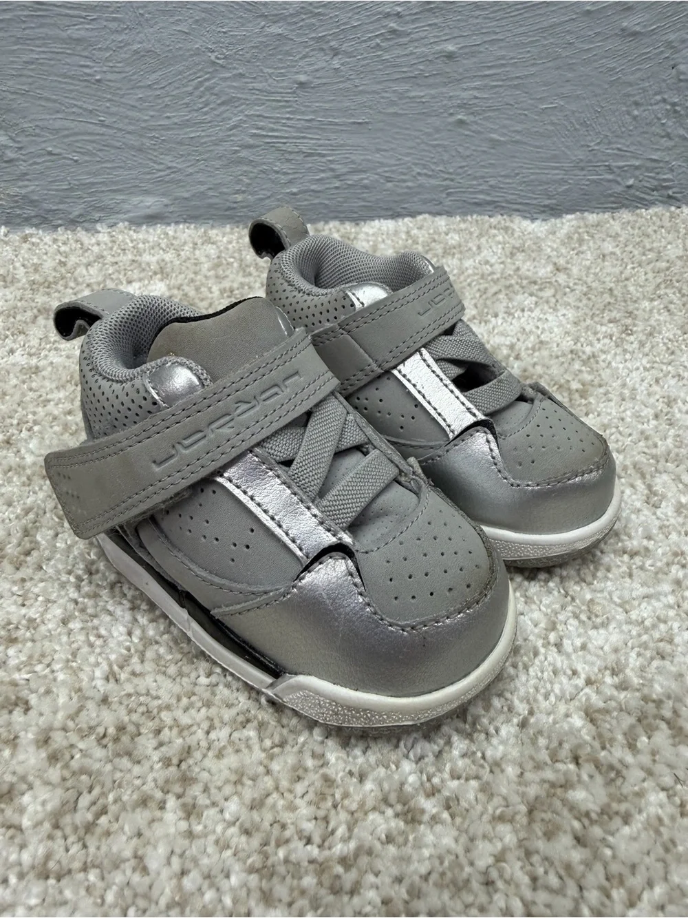 Nike Air Jordan Flight 45 Baby Toddler Gray Silver Black 364759-030 Size 3C